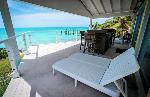 Spanish Wells House | Charming 2-bedroom house with AC, WiFi in delightful Russell Island