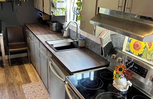 Charlottetown House | Charming 2-bedroom house with AC, WiFi in enjoyable Charlottetown.