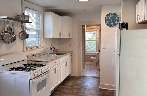 Bradley Beach Apartment | Charming 2-bedroom apartment with AC, WiFi in awesome Bradley Beach
