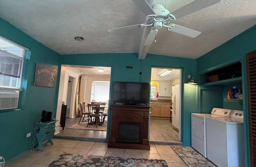Daytona Beach House | Charming 2-bedroom bungalow in lovely Daytona Beach with WiFi, AC