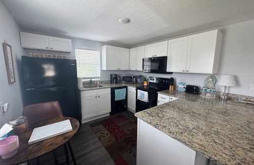 Flagler Beach House | Charming 2-bedroom house with AC, WiFi in amazing Flagler Beach Close to All