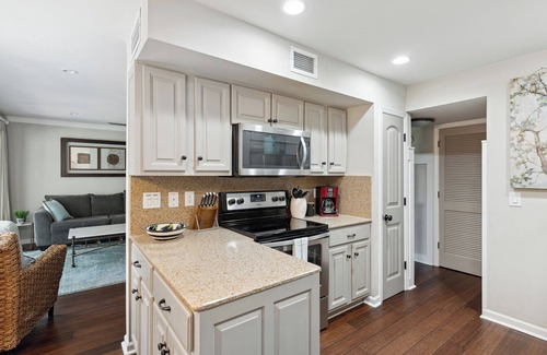 Kiawah Island Villa | Charming 2-Bedroom 2-Bath Tennis Club Villa in Kiawah Island!