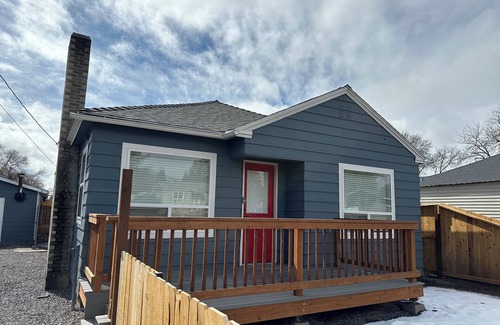 Klamath Falls House | Charming 2-bedroom house in Klamath Falls near Crater Lake and Lava Beds