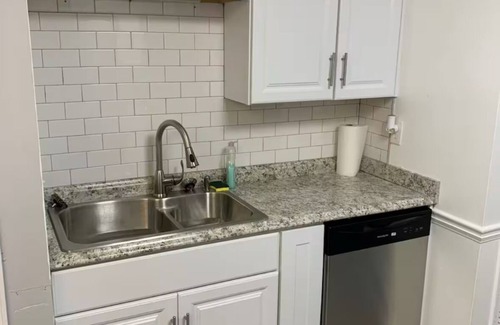 Lawrenceville House | Charming 2-bedroom bungalow in lovely Lawrenceville with AC, WiFi