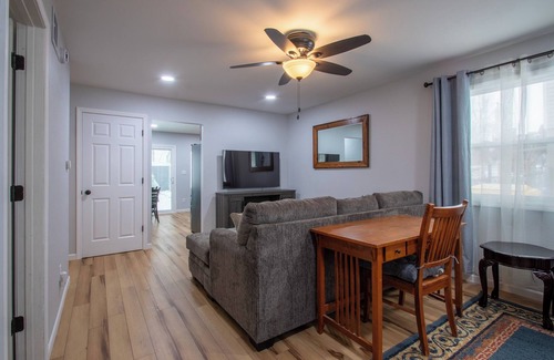 North Liberty House | Charming 2-bedroom house freshly renovated in beautiful North Liberty