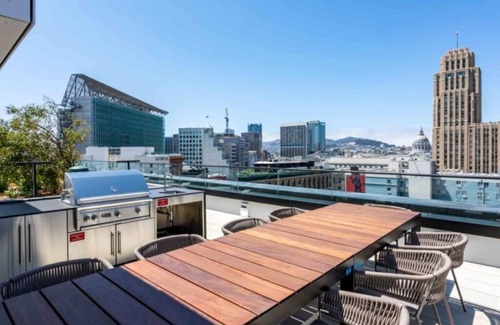 Tenderloin Apartment | Charming 2-bedroom apartment with AC, WiFi in brilliant San Francisco