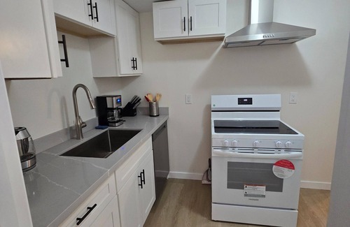 Picnic Point-North Lynnwood House | Charming 2-bedroom 2 bathrooms house in wonderful Lynnwood by Alderwood Mall.
