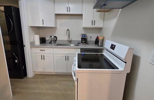 Picnic Point-North Lynnwood House | Charming 2-bedroom 2 bathrooms house in wonderful Lynnwood by Alderwood Mall.