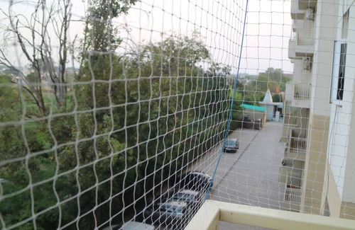 Taj Ganj Apartment | Charming 2-bedroom, 2-bathroom spacious apartment nestled near "Taj Mahal"