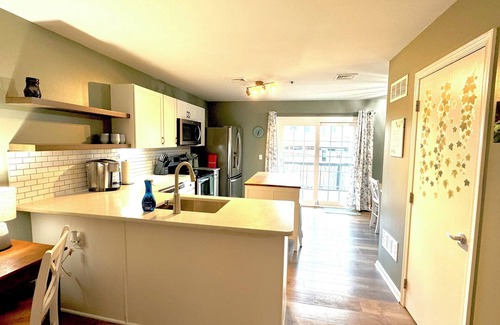 Harrisburg - Hershey House | Charming 2-bedroom, 2.5 bath townhome, private garage, off street parking