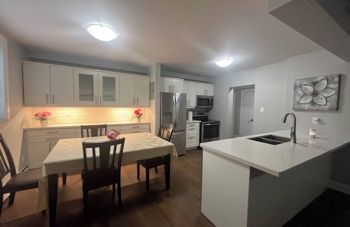 Burlington Apartment | Charming 2-bedroom apartment in terrific Burlington with WiFi and free parking