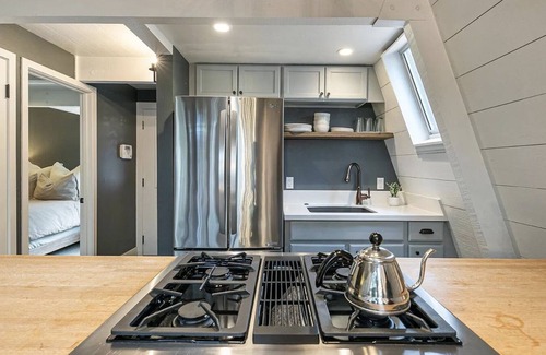 Truckee House | Charming 2-bedroom A Frame house in Tahoe Donner