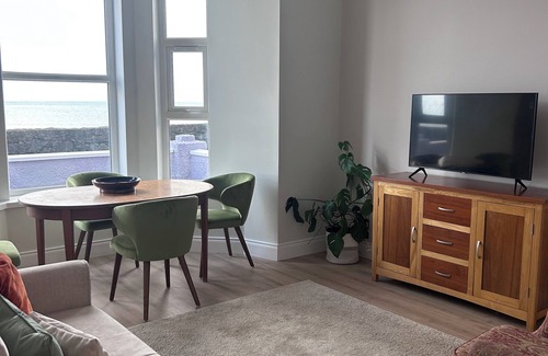 Newcastle Apartment | Charming 2-Bedroom Apartment