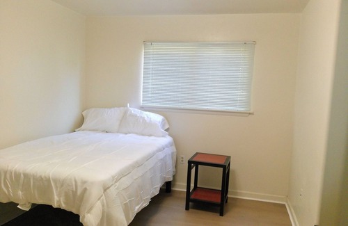 Kabrich Crescent Apartment | Charming 2-bedroom Apartment in Blacksburg