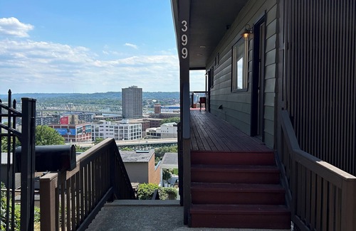 Mount Adams Apartment | Charming 2-bedroom apartment in Cincinnati w free parking & a tandem driveway.