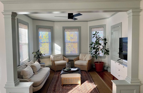 Blackstone Apartment | Charming 2 bedroom apartment w/off-street parking