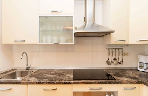 Artatore Apartment | Charming 2-Bedroom apartment for 4