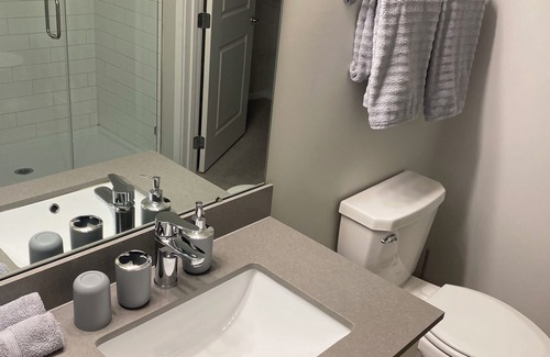 Villa Heights Apartment | Charming 2-bedroom apartment with fitness room, WiFi in brilliant Charlotte
