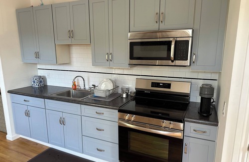 Greenport Apartment | Charming 2 bedroom apartment in the heart of Greenport.