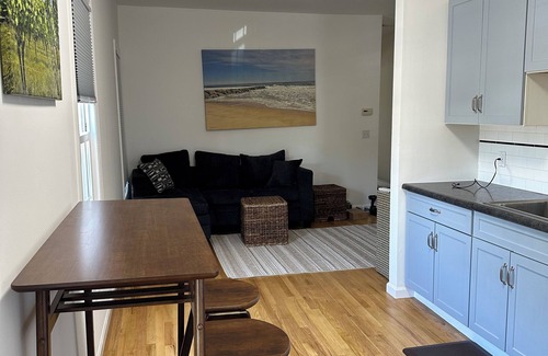 Greenport Apartment | Charming 2 bedroom apartment in the heart of Greenport.