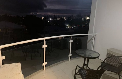 Bargara Apartment | Charming 2-bedroom apartment in Bargara, one street back from the beach