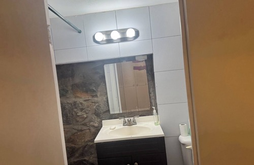 Greenwood Apartment | Charming 2-bedroom apartment in Brooklyn with WiFi, close to Manhattan