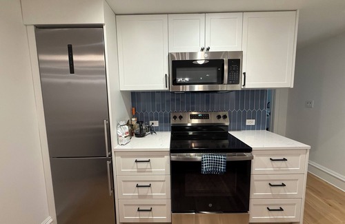 Bedford-Stuyvesant Apartment | Charming 2-bedroom apartment with WiFi, AC in lovely Brooklyn