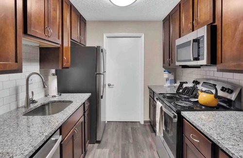 Cumberland Apartment | Charming 2-bedroom apartment retreat, in enjoyable Marietta