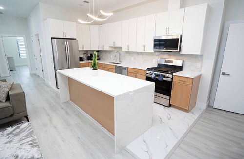 Paterson Apartment | Charming 2-bedroom apartment with AC, fitness room in vibrant Paterson