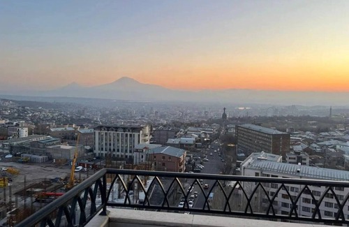 Yerevan Apartment | Charming 2-bedroom apartment with WiFi, AC in lovely Yerevan
