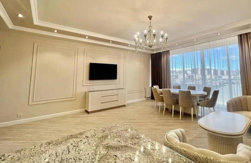 Yerevan Apartment | Charming 2-bedroom apartment with WiFi, AC in lovely Yerevan