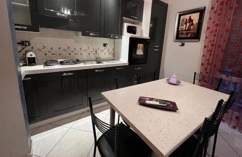 Mozzate Apartment | Charming 2-bedroom apartment with completed kitchen, nera Milano, Como and Swiss