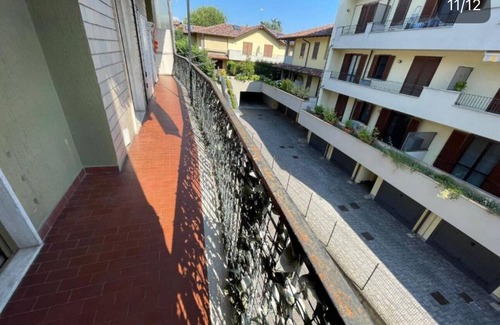 Mozzate Apartment | Charming 2-bedroom apartment with completed kitchen, nera Milano, Como and Swiss