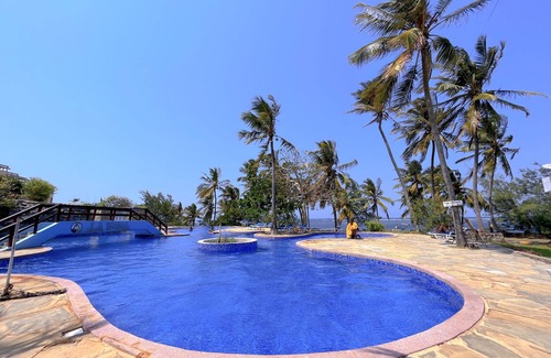 Mombasa Apartment | Charming 2-bedroom apartment with WiFi, AC in delightful Mombasa