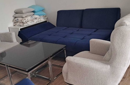 Konyaalti House | Charming 2-bedroom apartment with AC, WiFi in enchanting Antalya