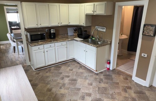 Buffalo Apartment | Charming 2-bedroom apartment in wonderful Buffalo with WiFi, AC