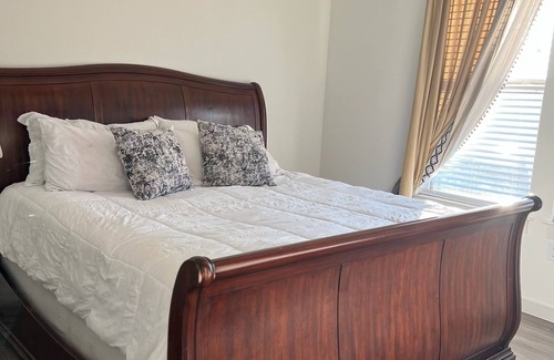 Spring Branch Apartment | Charming 2-bedroom apartment with WiFi, AC in lovely Houston