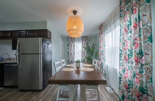 Norfolk Apartment | Charming 2-bedroom apartment in lovely Norfolk with AC, WiFi