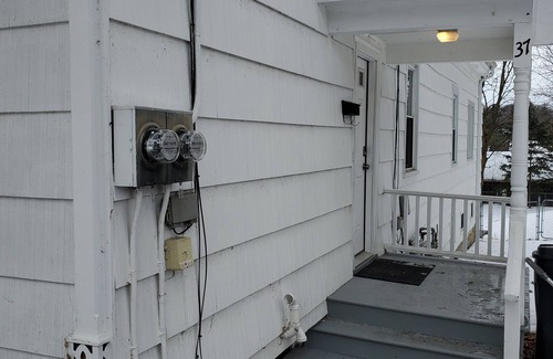 Auburn Apartment | Charming 2-bedroom apartment in delightful Auburn with AC, WiFi, pet friendly
