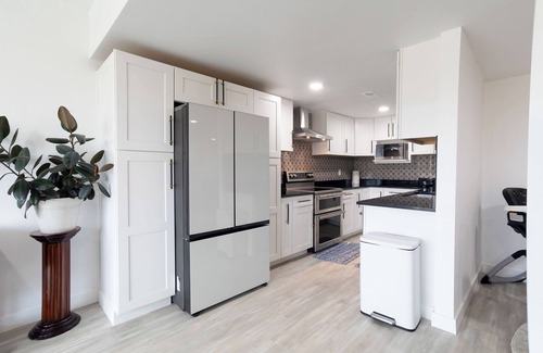 Aurora Apartment | Charming 2-bedroom apartment with AC, WiFi in wonderful Aurora
