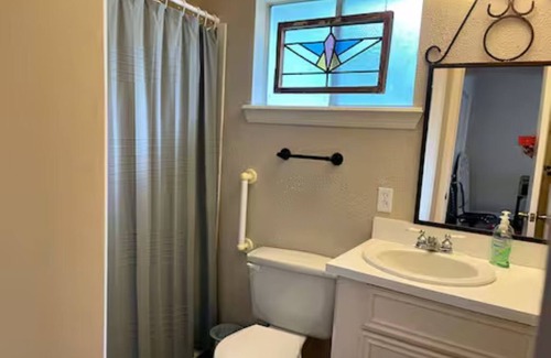 Oak Ridge North Apartment | Charming 2-bedroom apartment with pool access in a quiet neighborhood in Conroe.
