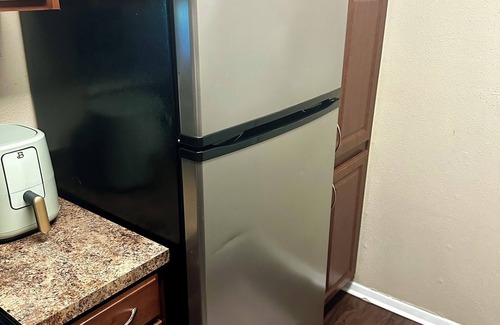 Valley Ranch Apartment | Charming 2-bedroom apartment in Irving with WiFi, fitness room, AC
