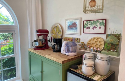 Gleneagles Apartment | Charming 2-bedroom apartment with AC, WiFi in fabulous Naples