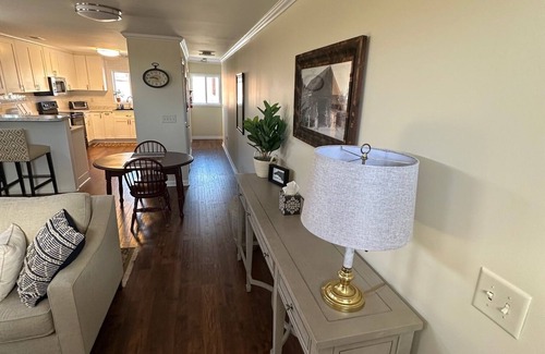 Newton Apartment | Charming 2-bedroom apartment located on Main Street in The Heart of Catawba Co.