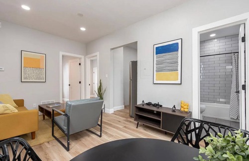 Pueblo Apartment | Charming 2-bedroom apartment with AC, WiFi in enchanting Pueblo