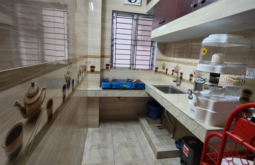 Basundhara Residential Area Apartment | Charming 2-bedroom Apartment with WiFi, AC in pleasant Bashundhara, Dhaka.