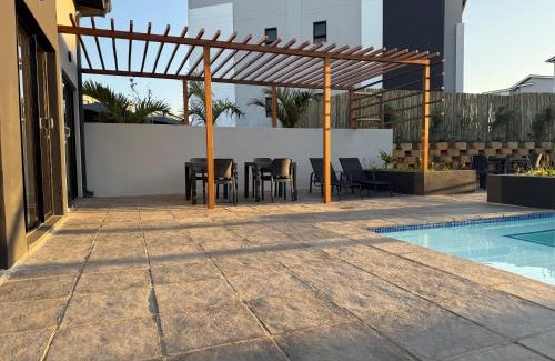 Umhlali Apartment | Charming 2 Bedroom apartment