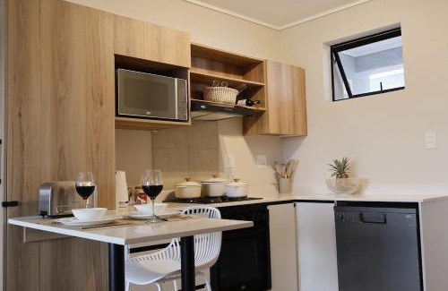 Umhlali Apartment | Charming 2 Bedroom apartment