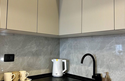 Baku Apartment | Charming 2-bedroom apartment with WiFi, AC in delightful Baku