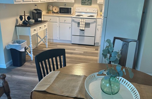 Vienna House | Charming 2-bedroom barn-style home nestled on 6 acres in delightful Vienna